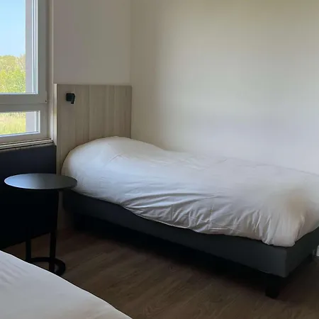 Aparthotel Adagio Access Porte De Camargue Saint-Martin-de-Crau Exterior photo