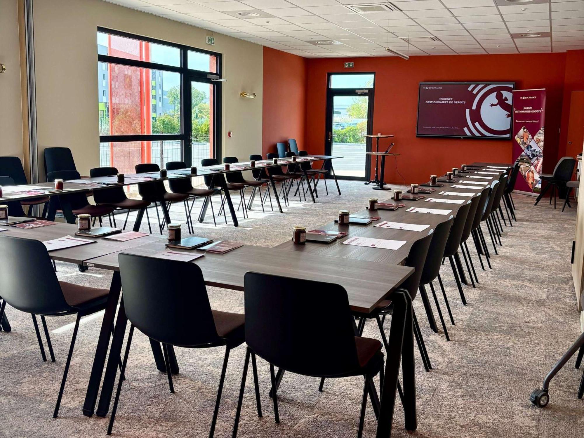Adagio Access Porte De Camargue Hotel Saint-Martin-de-Crau